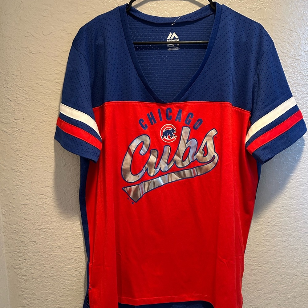 Majestic Chicago Cubs women extra large Jersey - Red and Blue